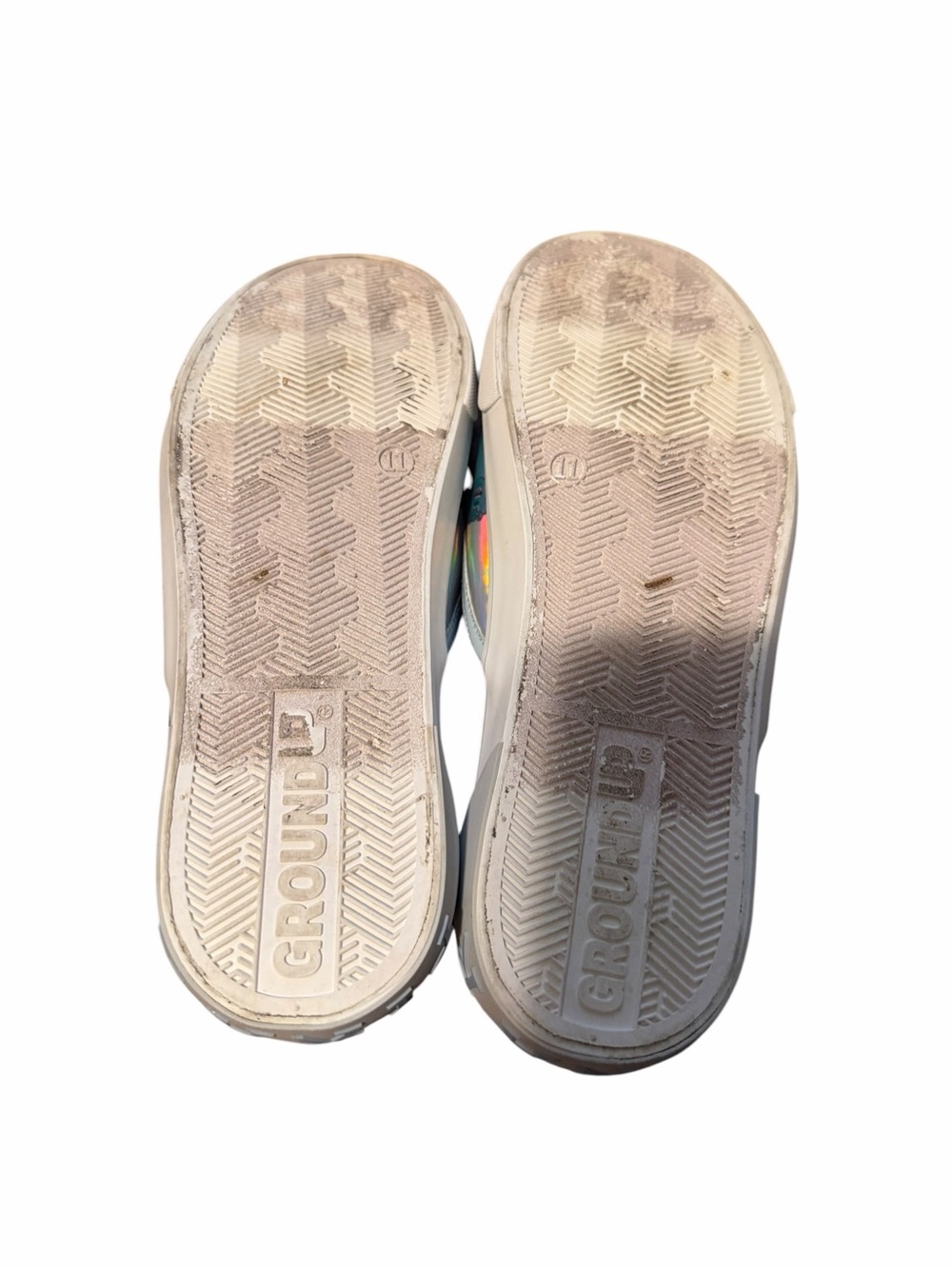 🛫 Disney X Pixar Iridescent Slip on Sneakers size 11 - Picture 6 of 6